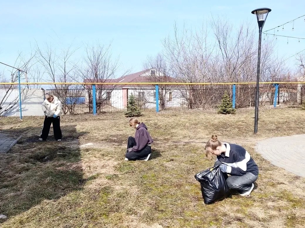 Ракитянские школьники присоединились к месячнику служения Белгородской области, объявленному губернатором Вячеславом Гладковым Ракитянские школьники присоединились к месячнику служения Белгородской области, объявленному губернатором Вячеславом Гладковым