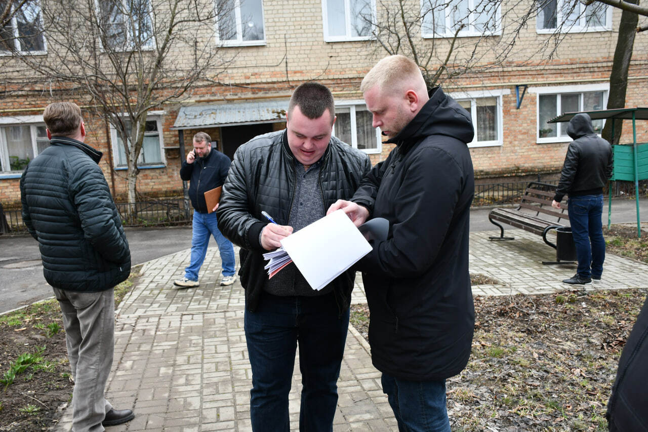 Состоялась общественная приёмка работ по капитальному ремонту многоквартирного дома номер 40 по улице 9 Января в Бирюче Состоялась общественная приёмка работ по капитальному ремонту многоквартирного дома номер 40 по улице 9 Января в Бирюче