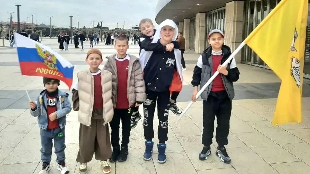 Андрей Миськов: Более двухсот юных футболистов Белгородской области по приглашению Российского футбольного союза посетили матч сборных России и Никарагуа Андрей Миськов: Более двухсот юных футболистов Белгородской области по приглашению Российского футбольного союза посетили матч сборных России и Никарагуа