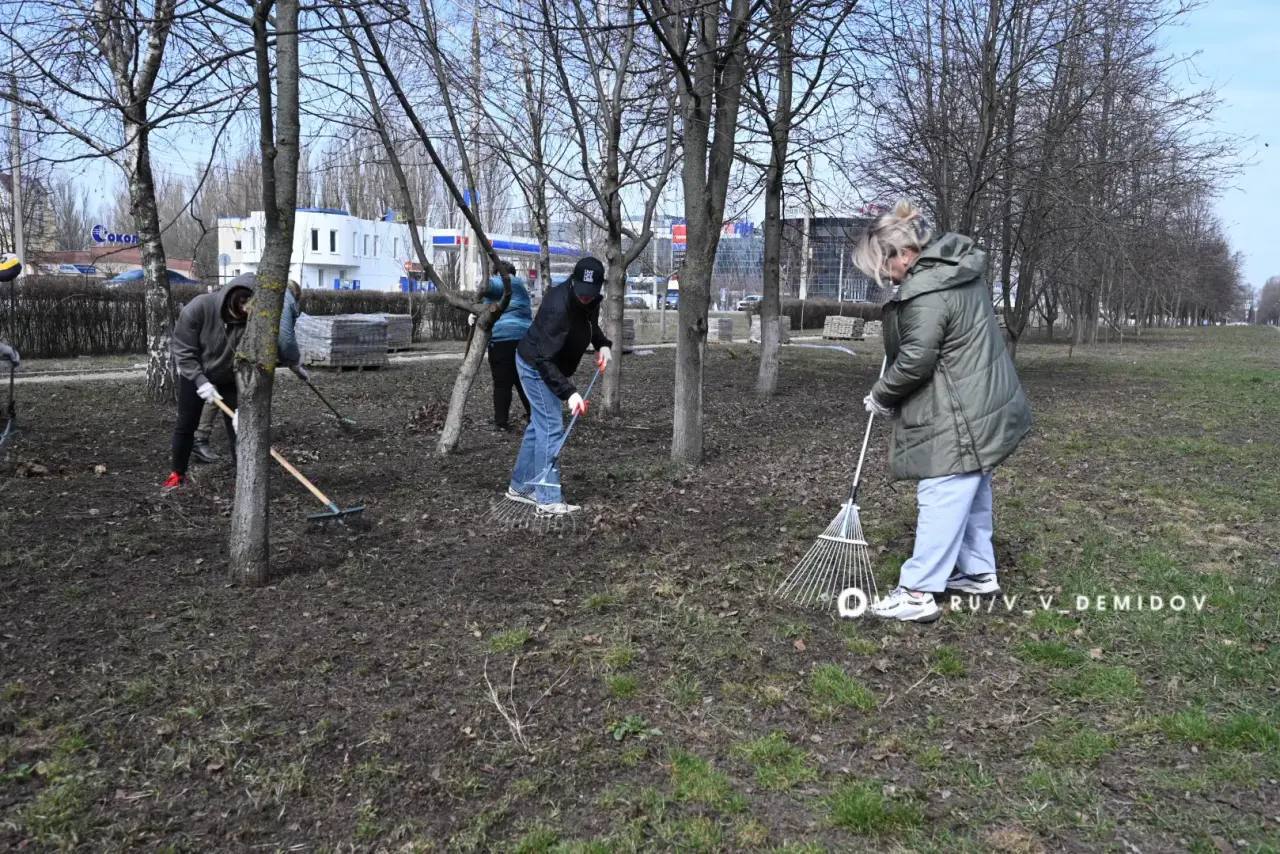 Валентин Демидов: В Белгороде начался масштабный этап весенней уборки Валентин Демидов: В Белгороде начался масштабный этап весенней уборки