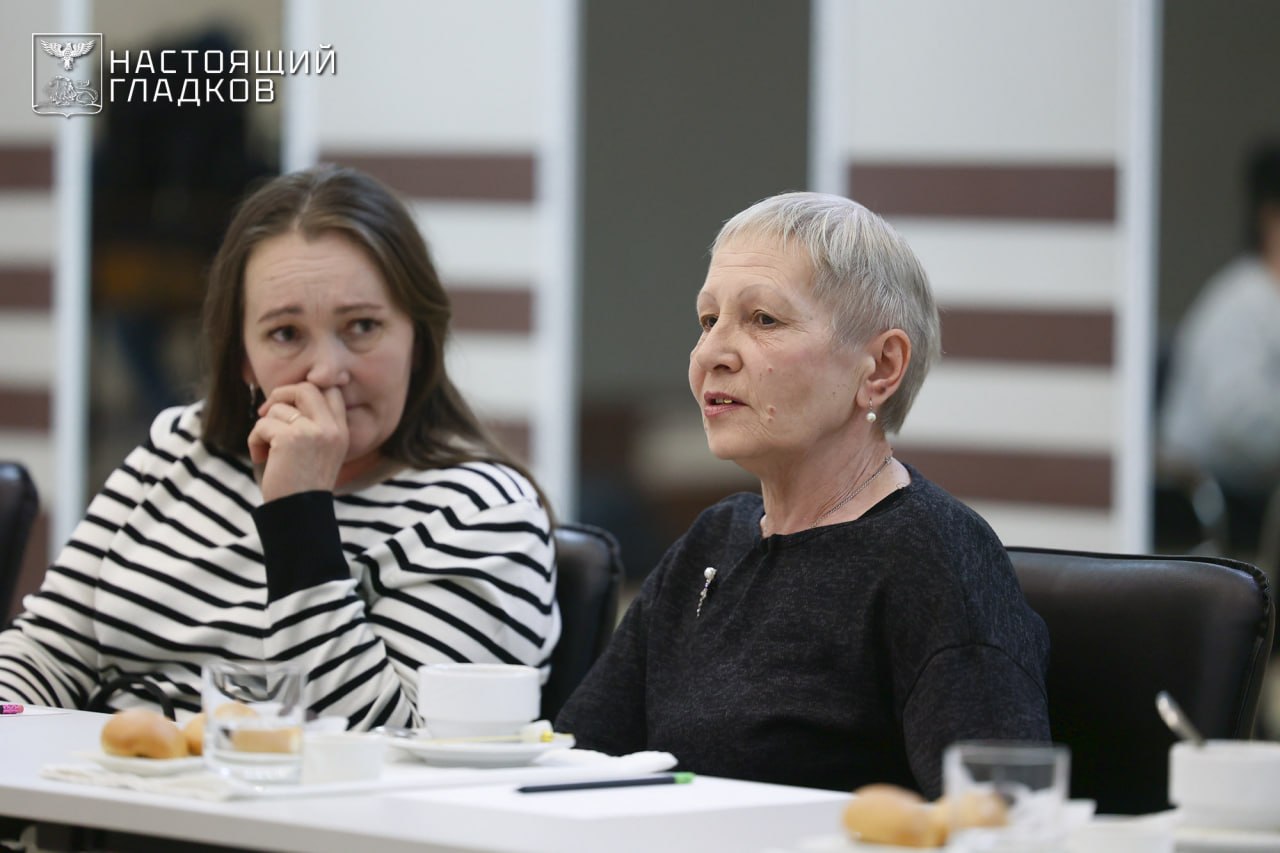 Вячеслав Гладков: Сегодня в Ровеньках встретился с семьями участников специальной военной операции, которые отдали жизни при исполнении воинского долга Вячеслав Гладков: Сегодня в Ровеньках встретился с семьями участников специальной военной операции, которые отдали жизни при исполнении воинского долга