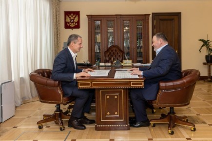 Белгородский губернатор и министр труда и соцзащиты РФ провели встречу