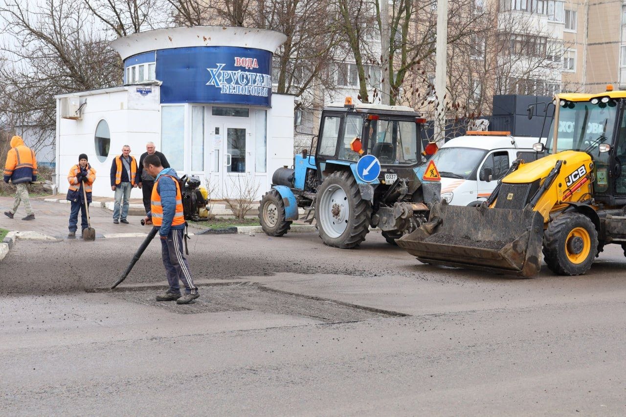 Андрей Гриднев: В рамках национального проекта «Инфраструктура для жизни» в округе продолжаются работы по ямочному ремонту дорог