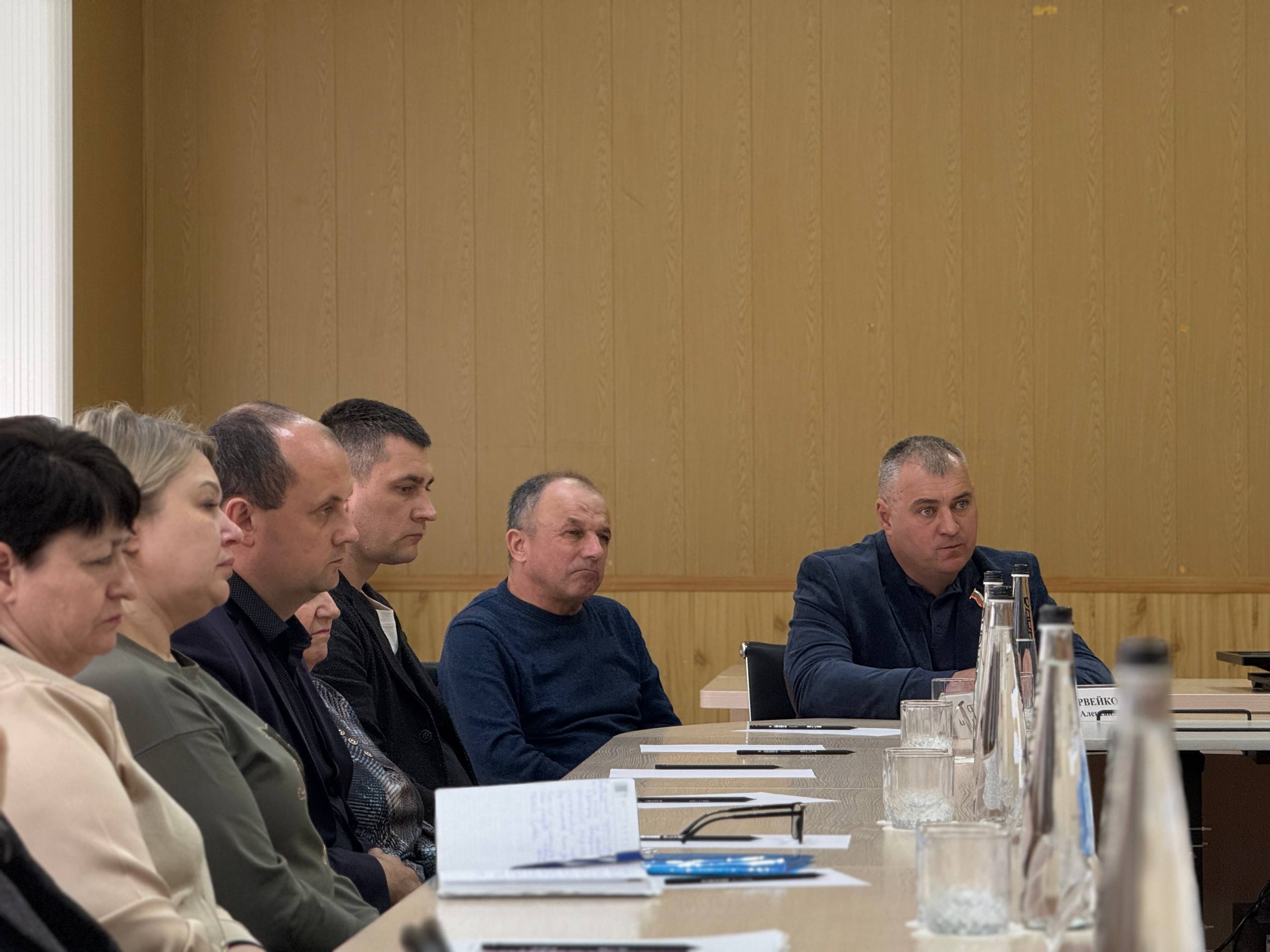 Вячеслав Гладков: В ходе рабочей поездки встретился с депутатами Грайворонского округа Вячеслав Гладков: В ходе рабочей поездки встретился с депутатами Грайворонского округа