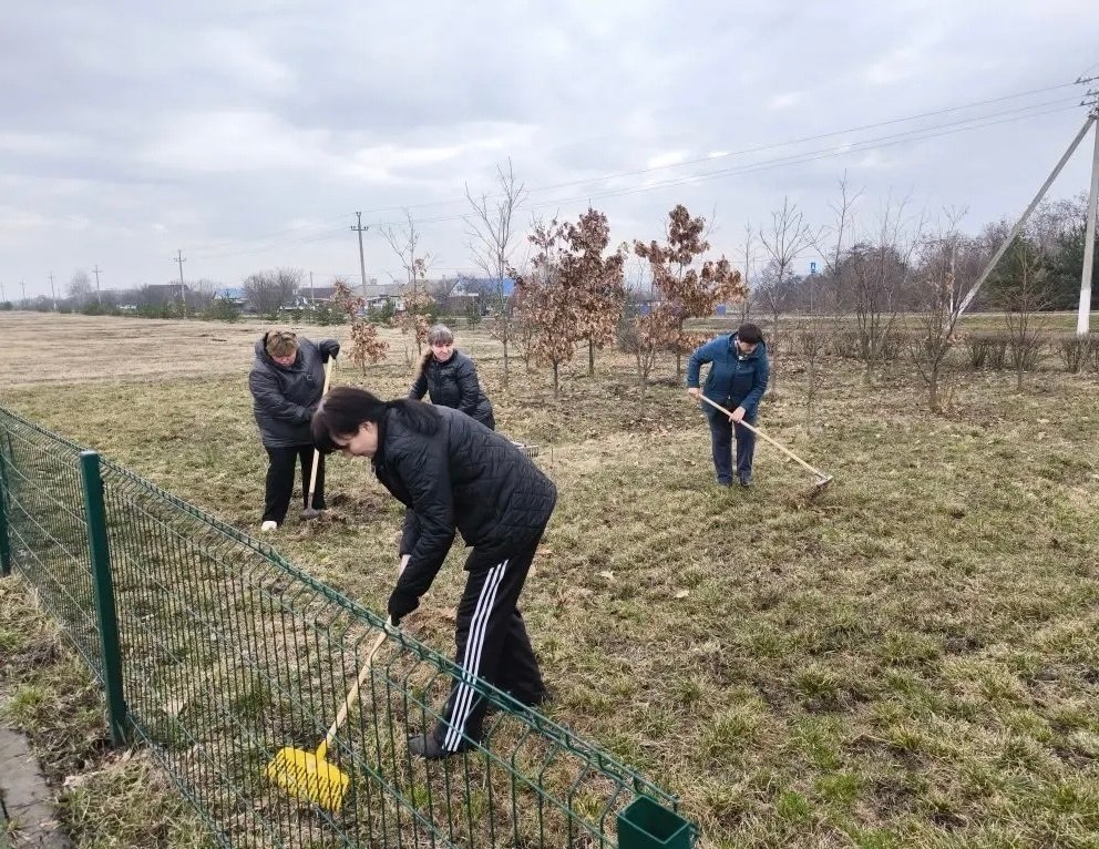С каждым днём наш округ становится всё чище и ухоженнее С каждым днём наш округ становится всё чище и ухоженнее
