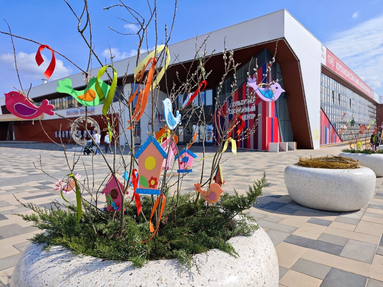 Николай Нестеров: В преддверии православных весенних праздников наша центральная площадь приобрела особенно праздничный и нарядный вид