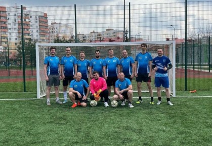 Олег Медведев: Вдохновлённые приближающимся Всемирным днём здоровья, учителя Яковлевского муниципального округа и команда предприятия "Русагро" вышли на футбольное поле, чтобы доказать: здоровье – это не только правильное...