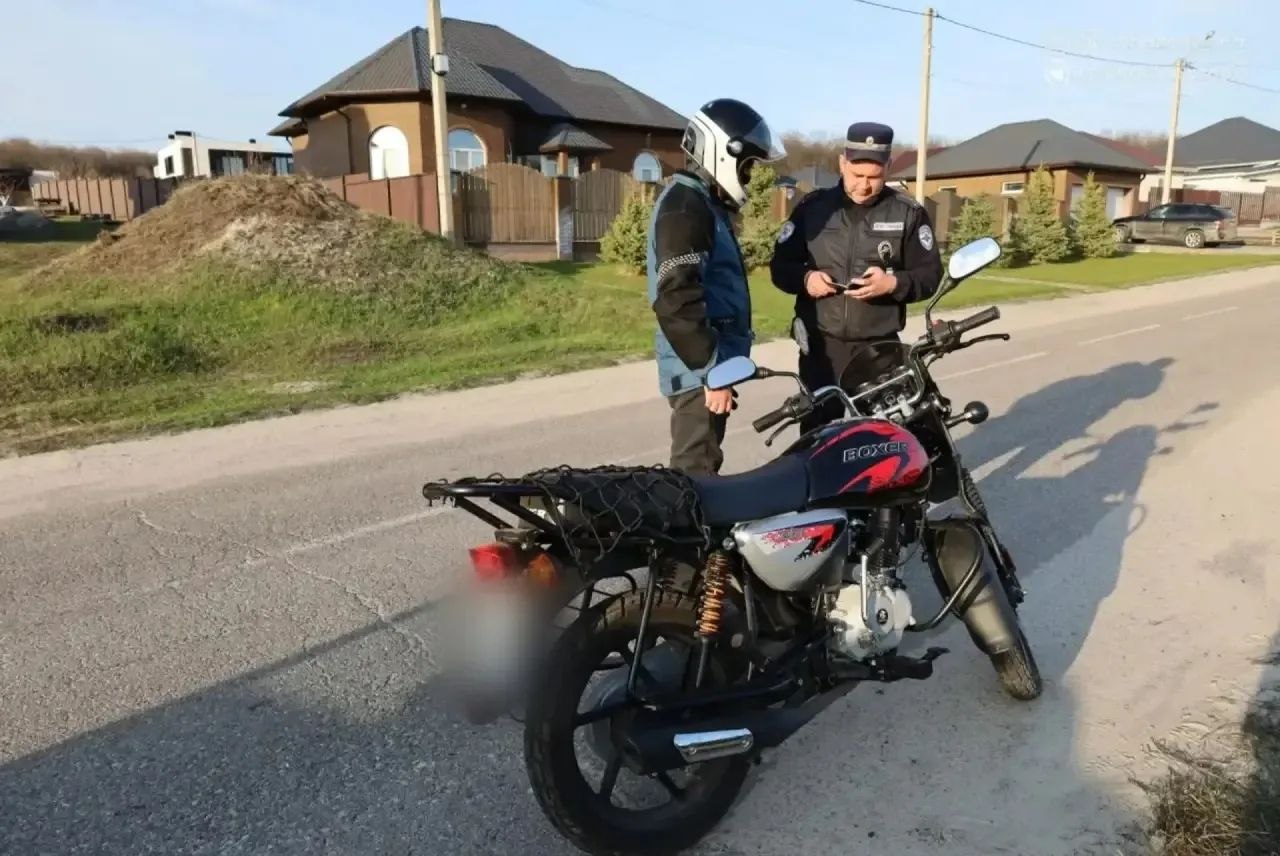 Михаил Лобазнов: В Старооскольском округе сотрудники ГИБДД проводят рейды по контролю за управлением несовершеннолетними детьми мототранспортными средствами Михаил Лобазнов: В Старооскольском округе сотрудники ГИБДД проводят рейды по контролю за управлением несовершеннолетними детьми мототранспортными средствами