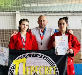 Наши самбистки — призёры Всероссийских соревнований!