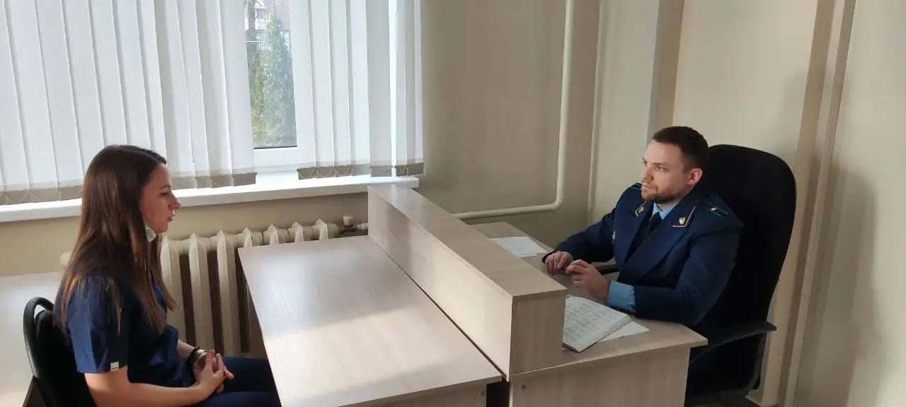 Белгородский прокурор Антон Шарабаев провёл выездной личный приём в областном онкологическом диспансере