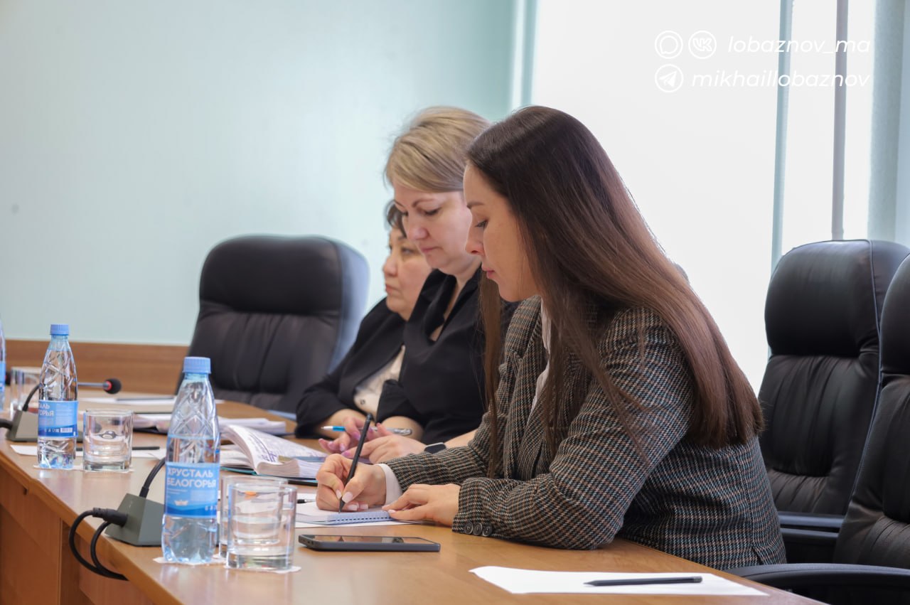 Михаил Лобазнов: Провёл совещание по вопросам подготовки округа к празднованию Великой Победы Михаил Лобазнов: Провёл совещание по вопросам подготовки округа к празднованию Великой Победы