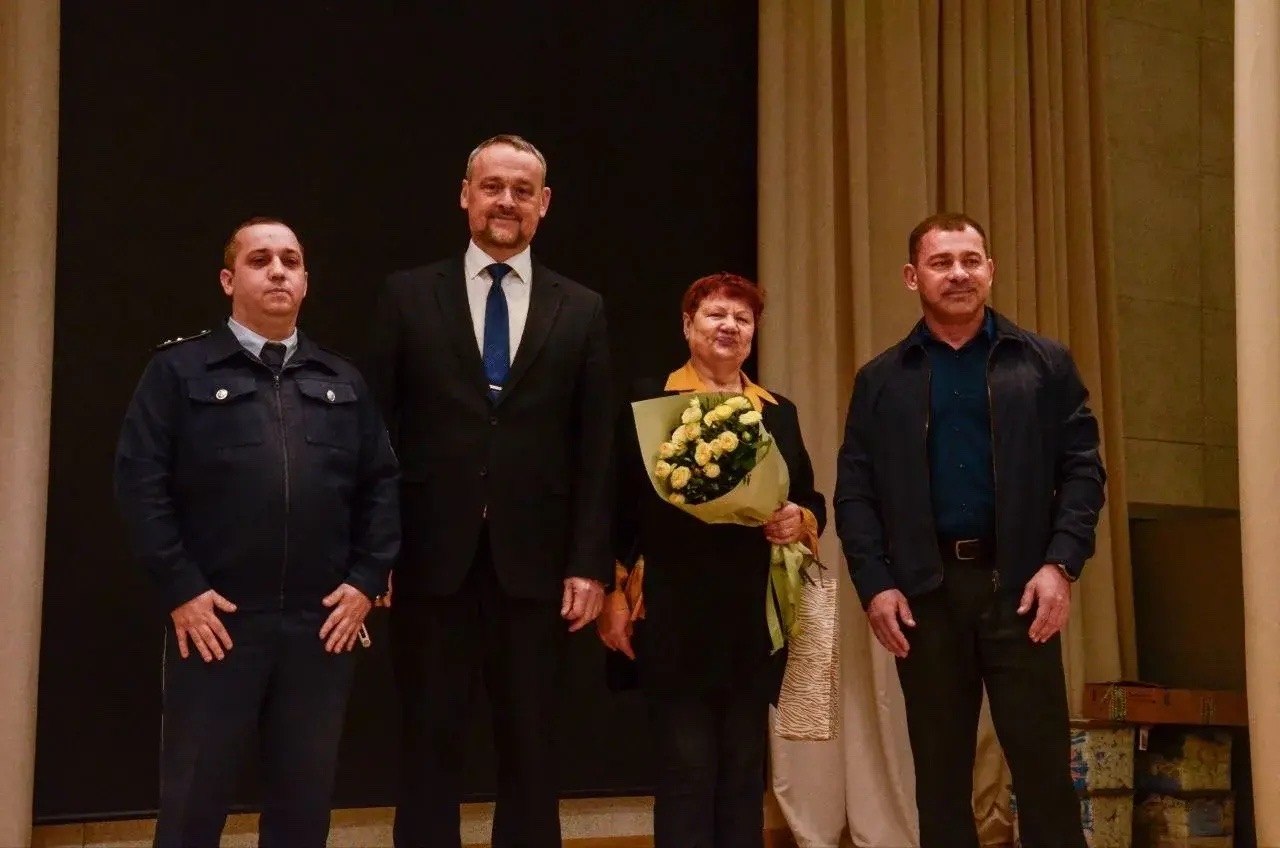 Диалог парламентариев с жителями муниципальных образований региона Диалог парламентариев с жителями муниципальных образований региона