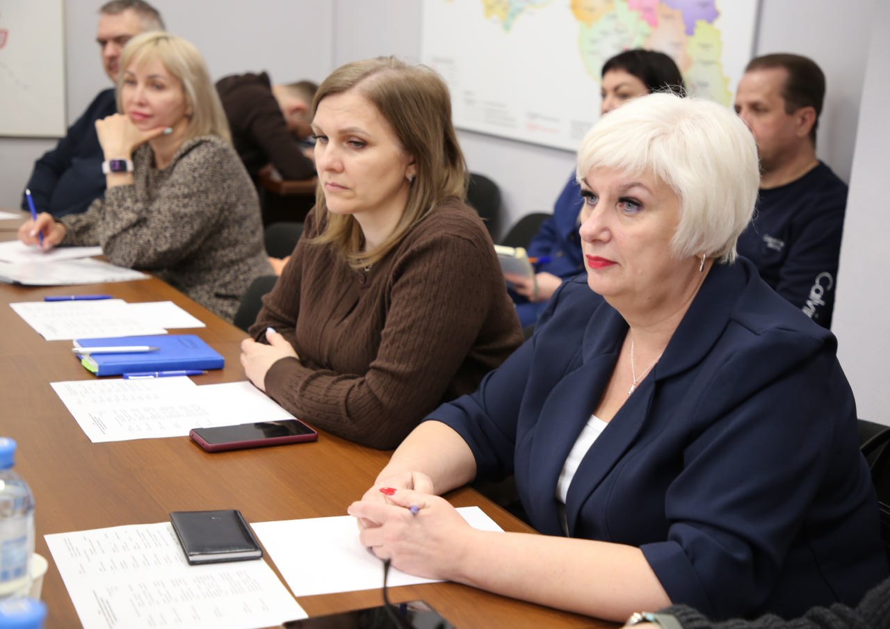 В Правительстве Белгородской области продолжаются рабочие встречи с предпринимателями, посвященные вопросам ведения бизнеса в условиях ограничения мобильного интернета В Правительстве Белгородской области продолжаются рабочие встречи с предпринимателями, посвященные вопросам ведения бизнеса в условиях ограничения мобильного интернета