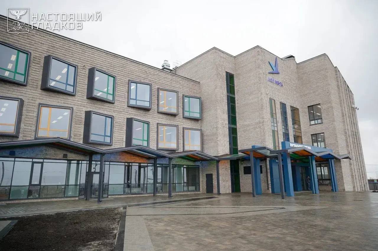 Вячеслав Гладков: В Белгородском округе посмотрел, как идет строительство школы на 750 мест в микрорайоне Стрелецкое-23