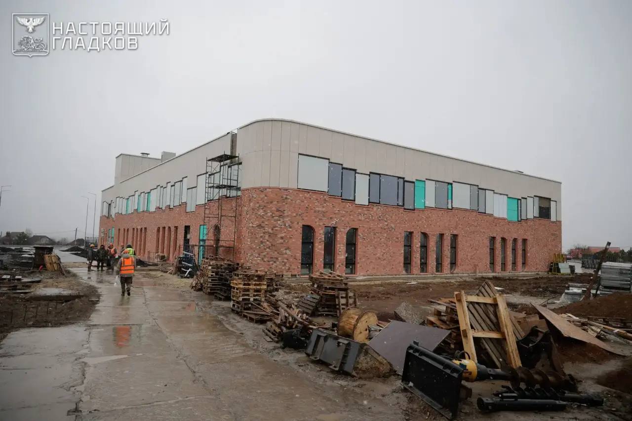 Вячеслав Гладков: Накануне заехал на стройплощадку школы «Пифагор» на улице Орлова в Белгороде