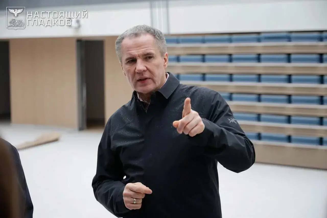 Вячеслав Гладков: В Белгородском округе посмотрел, как идет строительство школы на 750 мест в микрорайоне Стрелецкое-23 Вячеслав Гладков: В Белгородском округе посмотрел, как идет строительство школы на 750 мест в микрорайоне Стрелецкое-23