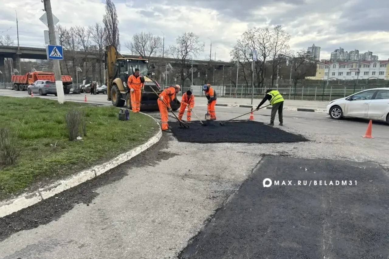 Валентин Демидов ответил на вопросы о ремонтах, восстановлении благоустройства в прямом эфире в социальных сетях