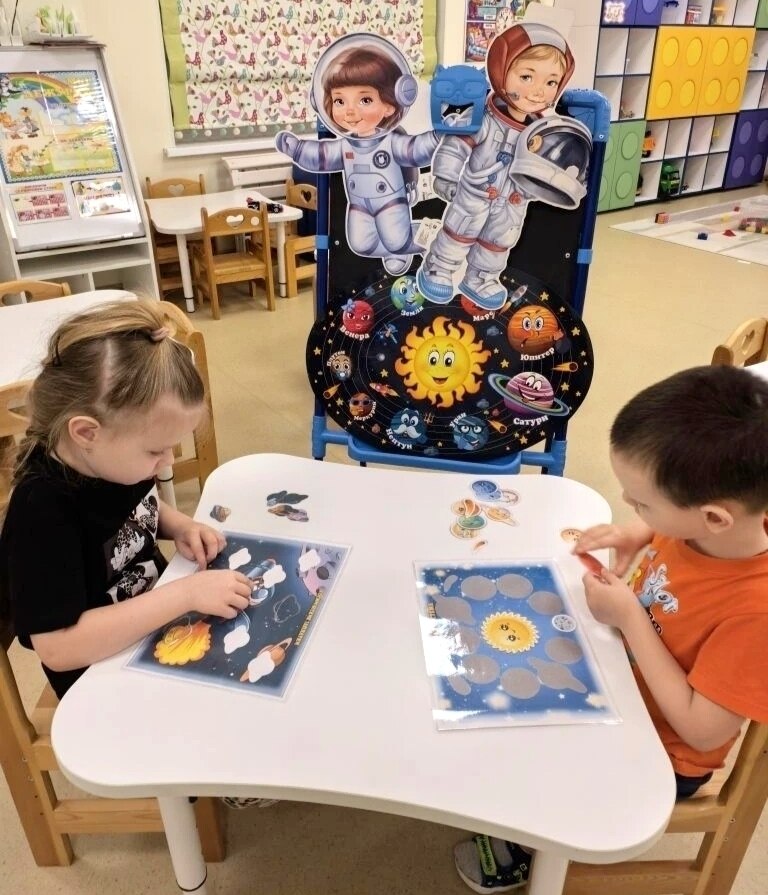 Юные краснояружцы приняли активное участие в праздничных мероприятиях, посвящённых Дню космонавтики Юные краснояружцы приняли активное участие в праздничных мероприятиях, посвящённых Дню космонавтики