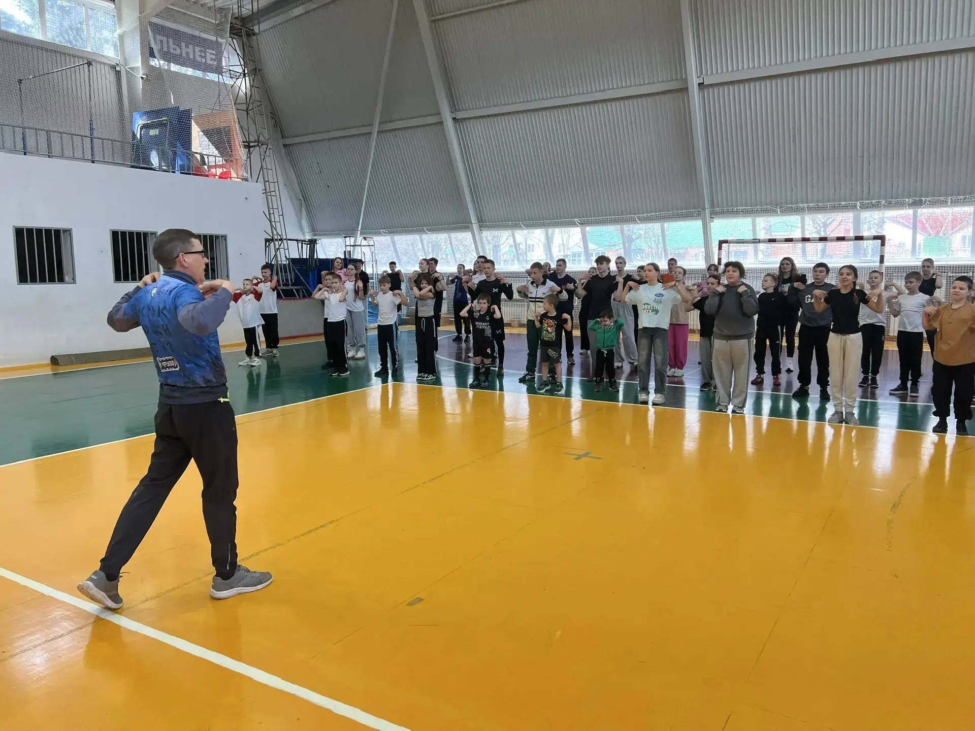 Владимир Переверзев: От слов к делу: Как Борисовский округ поддержал акцию «Чистое поколение - 2026» Владимир Переверзев: От слов к делу: Как Борисовский округ поддержал акцию «Чистое поколение - 2026»