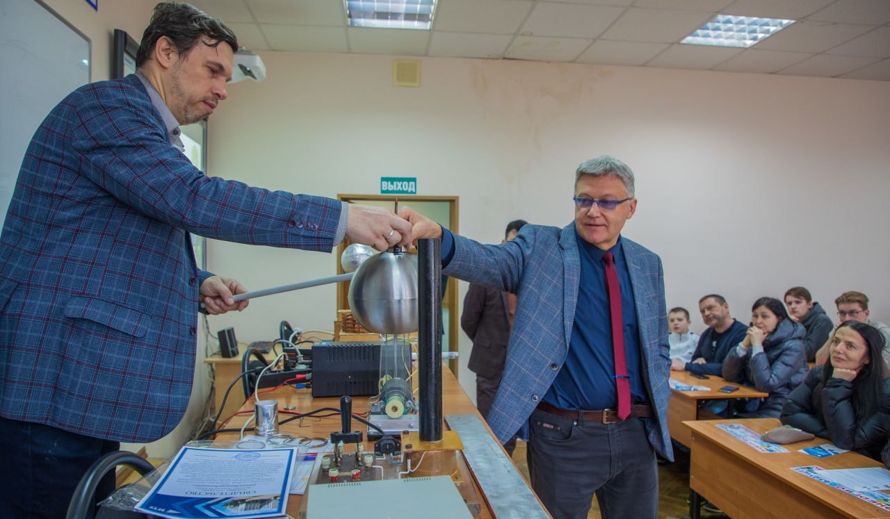 Белгородэнерго участвует в проекте Академия будущих инженеров в области энергетики и ИТ Белгородэнерго участвует в проекте Академия будущих инженеров в области энергетики и ИТ