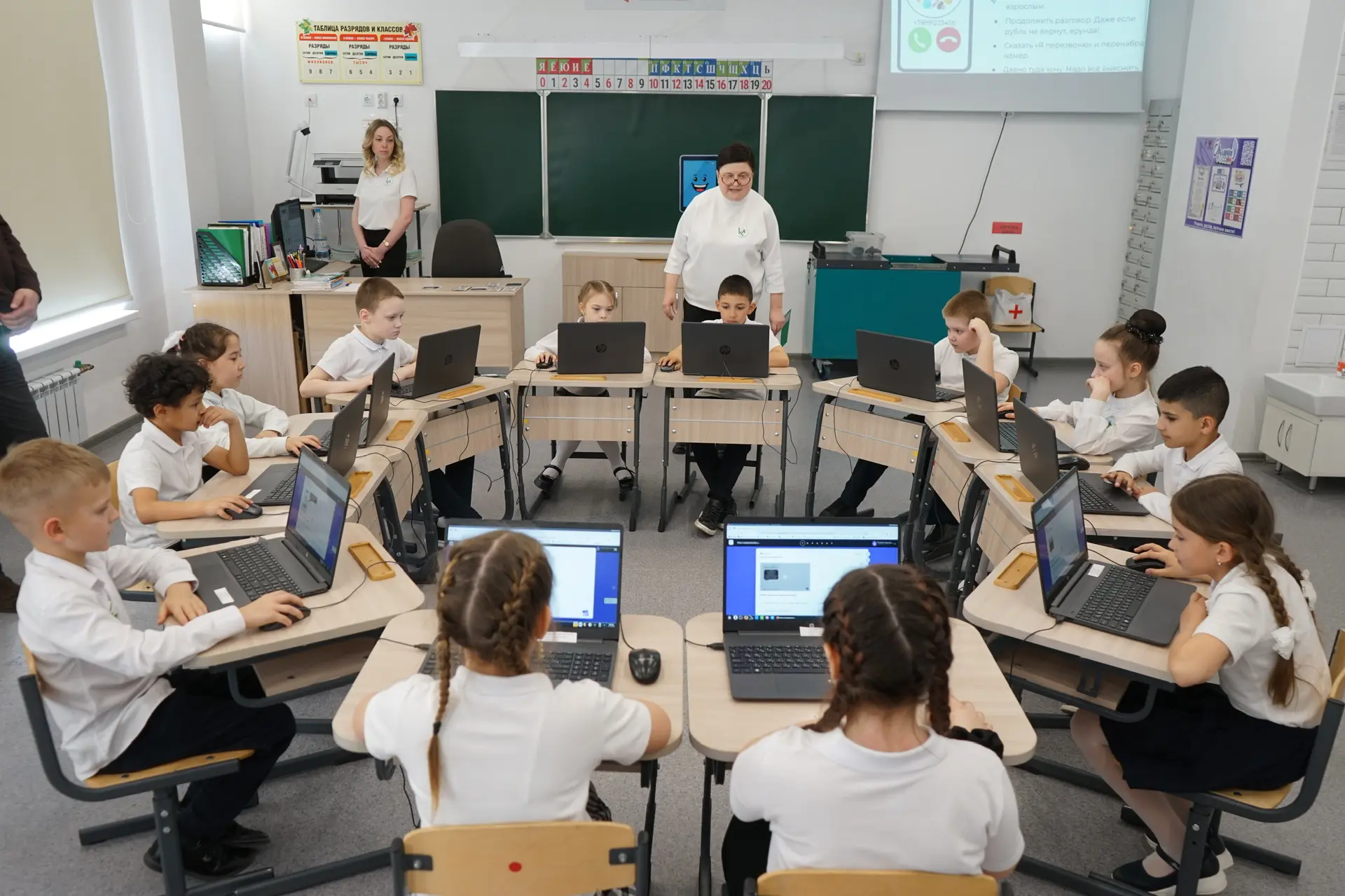 Заместитель Губернатора Белгородской области – Министр цифрового развития Сергей Четвериков рассказал о визите делегации из Московской области: Заместитель Губернатора Белгородской области – Министр цифрового развития Сергей Четвериков рассказал о визите делегации из Московской области: