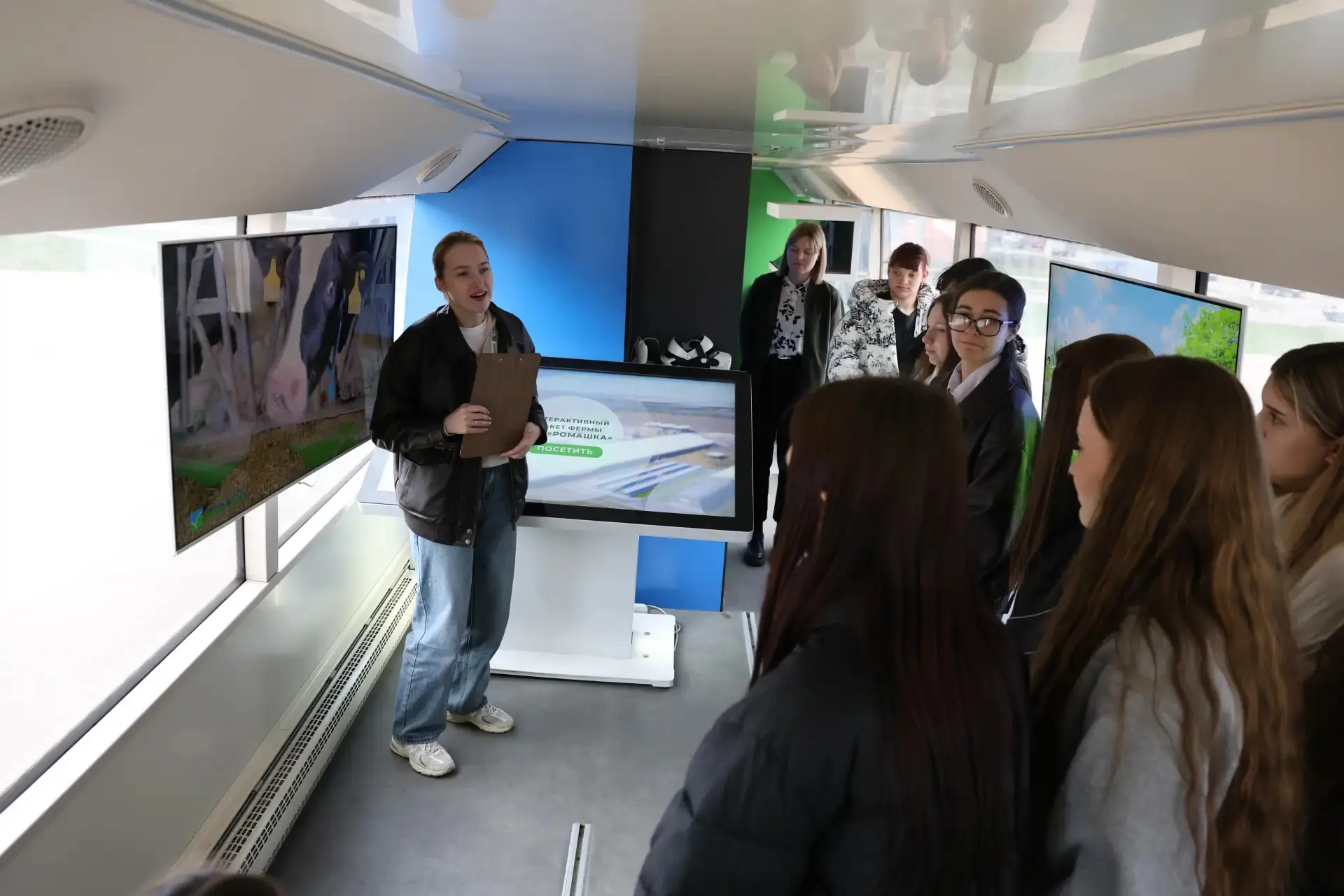 Олег Медведев: 13 апреля в Школе креативных индустрий г. Строитель прошло профориентационное мероприятие "Мой путь в выборе профессии" Олег Медведев: 13 апреля в Школе креативных индустрий г. Строитель прошло профориентационное мероприятие "Мой путь в выборе профессии"