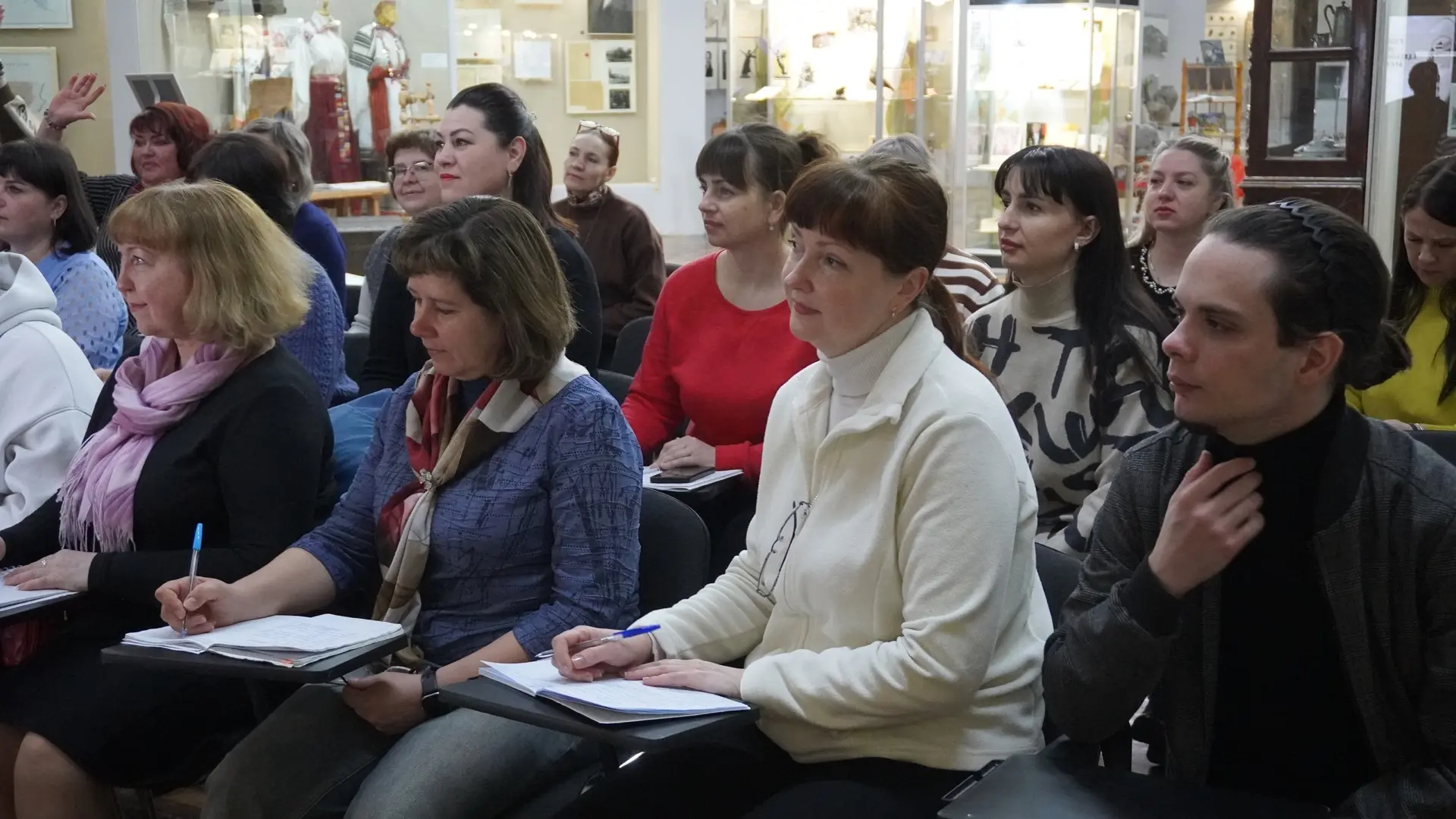 В Белгородском государственном историко-краеведческом музее начались курсы повышения квалификации для музейных сотрудников по научно-фондовой работе «Актуальные вопросы научно-фондовой работы музеев» В Белгородском государственном историко-краеведческом музее начались курсы повышения квалификации для музейных сотрудников по научно-фондовой работе «Актуальные вопросы научно-фондовой работы музеев»