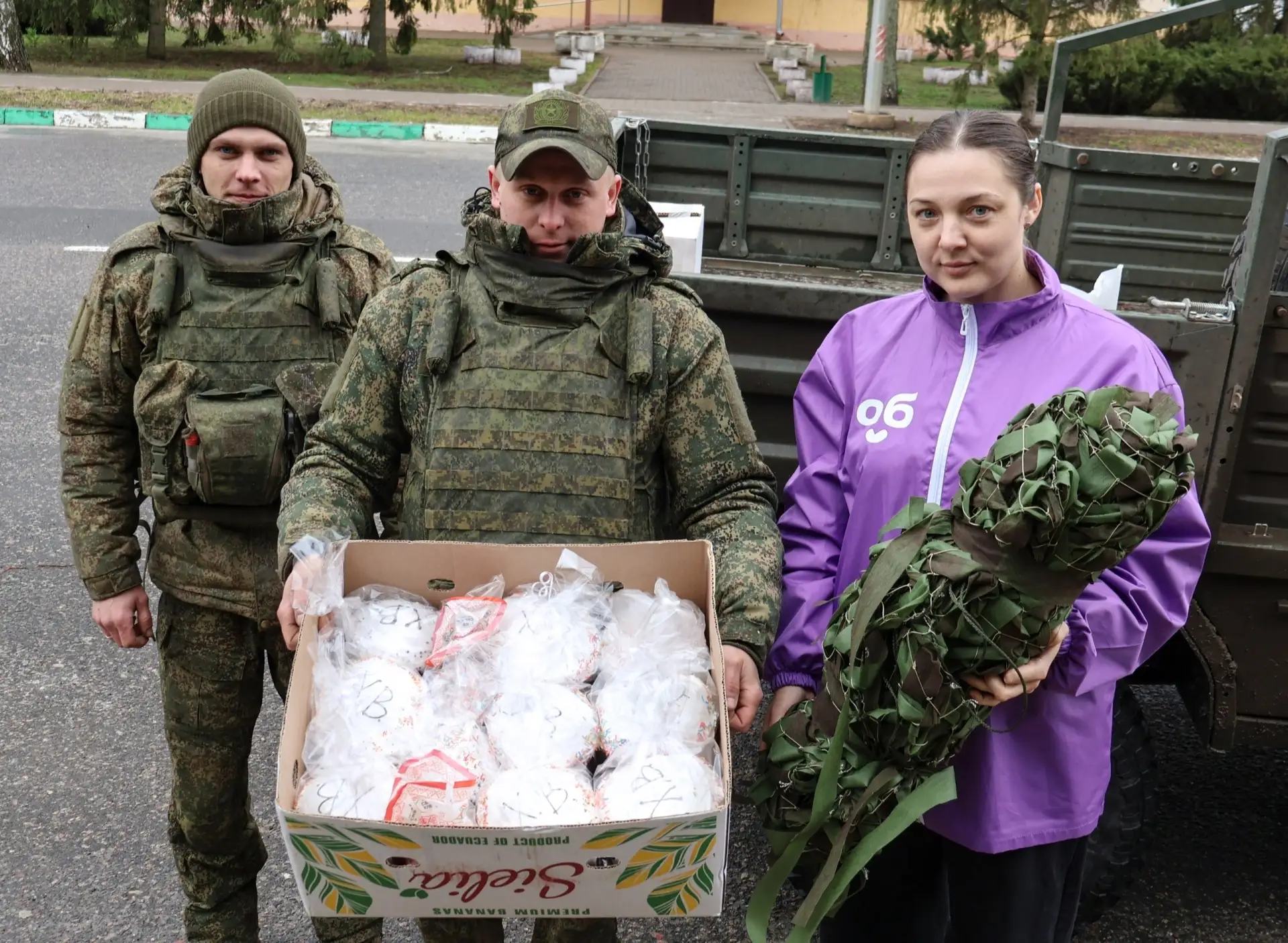 Больше 9 000 куличей, четыре тонны гуманитарной помощи и почти 3 000 открыток с тёплыми словами поддержки собрали для бойцов жители региона