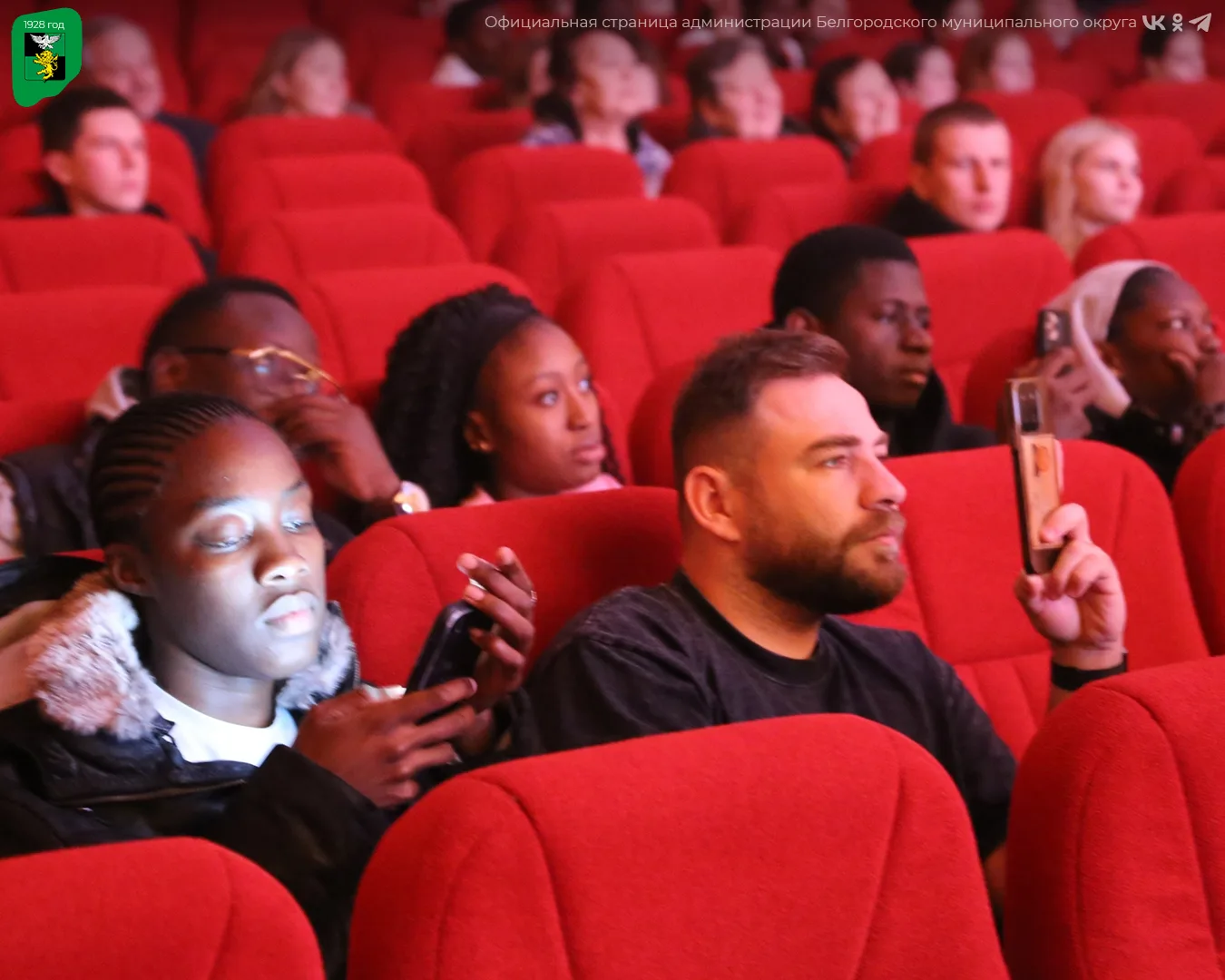 В доме культуры посёлка Майский состоялся отчётный концерт ансамбля «Золотое Черноземье» В доме культуры посёлка Майский состоялся отчётный концерт ансамбля «Золотое Черноземье»