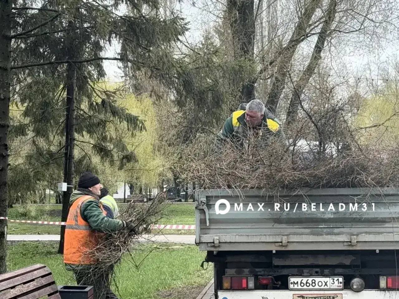 В Белгороде продолжается масштабная весенняя уборка В Белгороде продолжается масштабная весенняя уборка