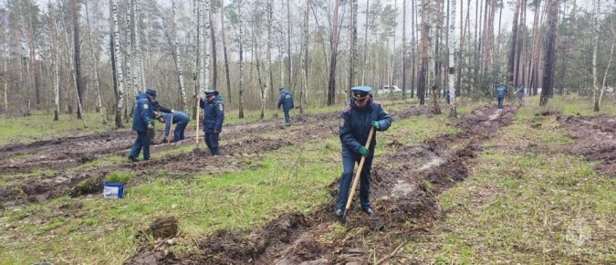 � ������� ����� � ��������� �������� ���� � ����� ��������� 100-����� ���������������� ��������� �������