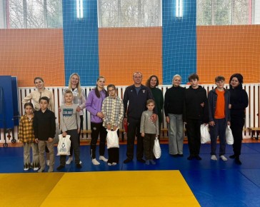 � ������ ���������� ������������� ������� ������ ������ � ����������� ������ ������ ������������ �� ������ ����� �������� ������