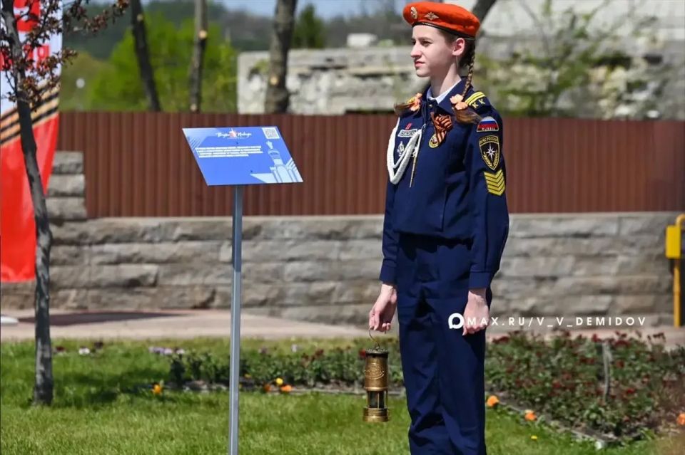 Валентин Демидов: Вечный огонь зажгли на братской могиле советских воинов на улице Красноармейской в Белгороде Валентин Демидов: Вечный огонь зажгли на братской могиле советских воинов на улице Красноармейской в Белгороде