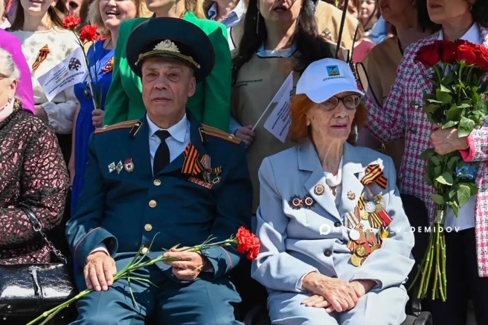 Валентин Демидов: Вечный огонь зажгли на братской могиле советских воинов на улице Красноармейской в Белгороде Валентин Демидов: Вечный огонь зажгли на братской могиле советских воинов на улице Красноармейской в Белгороде