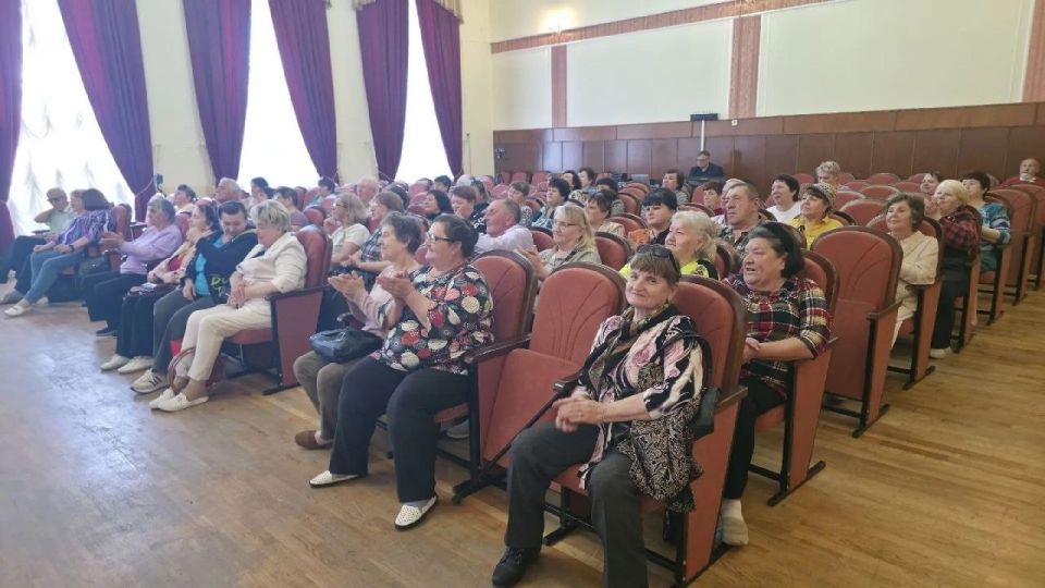 К соседям в гости: тёплый день в Новооскольском крае К соседям в гости: тёплый день в Новооскольском крае
