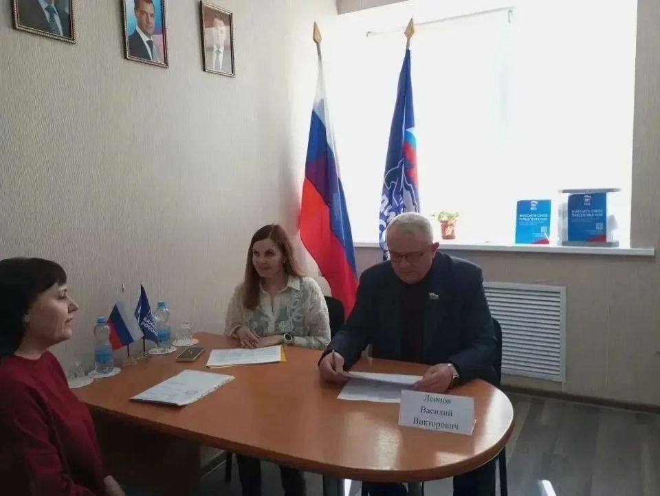 Помощь рядом: депутаты откликнулись на обращения жителей Белгородской области Помощь рядом: депутаты откликнулись на обращения жителей Белгородской области