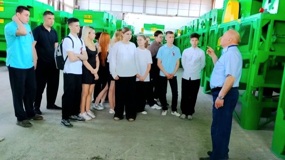 Андрей Миськов: Будущее машиностроения: школьники на «Осколсельмаш»! Андрей Миськов: Будущее машиностроения: школьники на «Осколсельмаш»!