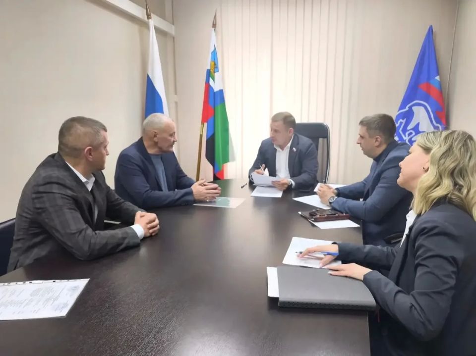 Помощь рядом: депутаты откликнулись на обращения жителей Белгородской области Помощь рядом: депутаты откликнулись на обращения жителей Белгородской области