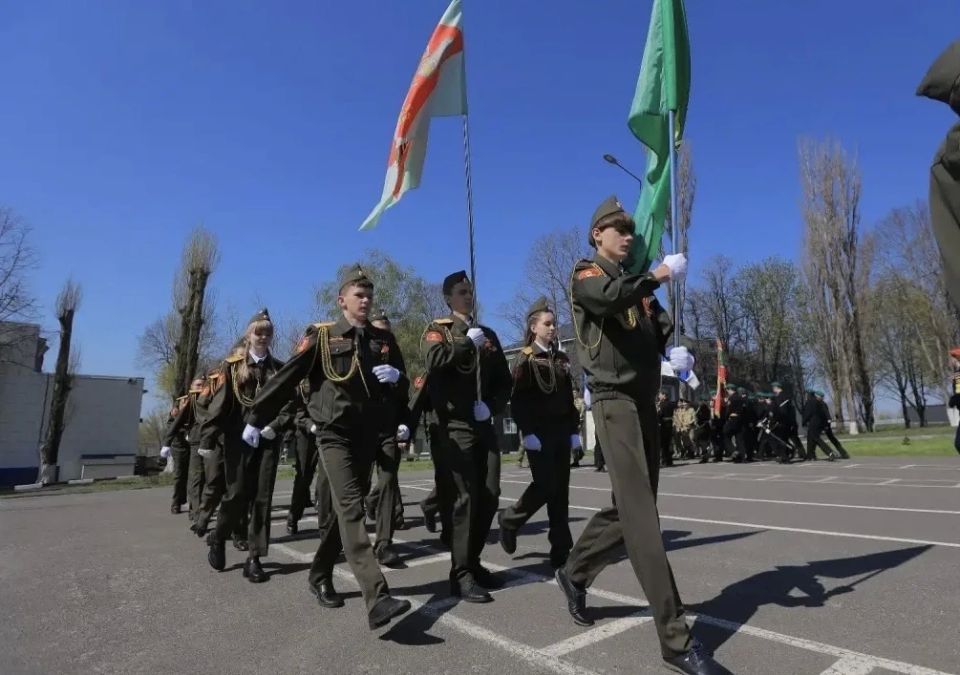В преддверии Дня Победы на площадке Центра развития военно-спортивной подготовки «Воин» в Губкине прошёл ежегодный парад детских и молодёжных общественных организаций Белгородской области военно-патриотической направленности В преддверии Дня Победы на площадке Центра развития военно-спортивной подготовки «Воин» в Губкине прошёл ежегодный парад детских и молодёжных общественных организаций Белгородской области военно-патриотической направленности