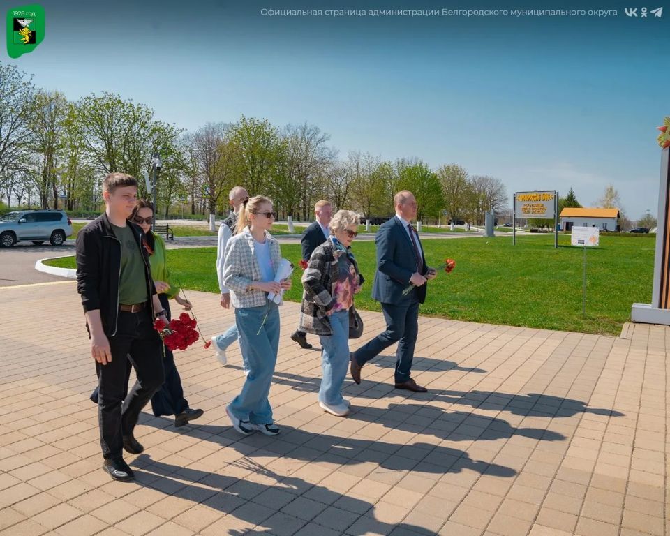 Делегация кураторов групп Белгородского государственного аграрного университета посетила объекты государственного военно-исторического музея-заповедника «Прохоровское поле» Делегация кураторов групп Белгородского государственного аграрного университета посетила объекты государственного военно-исторического музея-заповедника «Прохоровское поле»