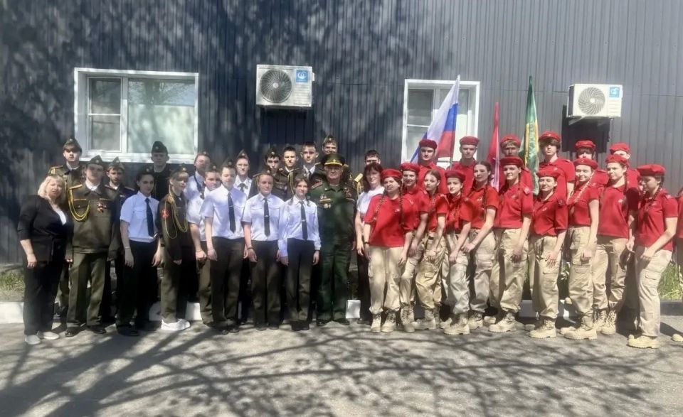 В преддверии Дня Победы на площадке Центра развития военно-спортивной подготовки «Воин» в Губкине прошёл ежегодный парад детских и молодёжных общественных организаций Белгородской области военно-патриотической направленности В преддверии Дня Победы на площадке Центра развития военно-спортивной подготовки «Воин» в Губкине прошёл ежегодный парад детских и молодёжных общественных организаций Белгородской области военно-патриотической направленности