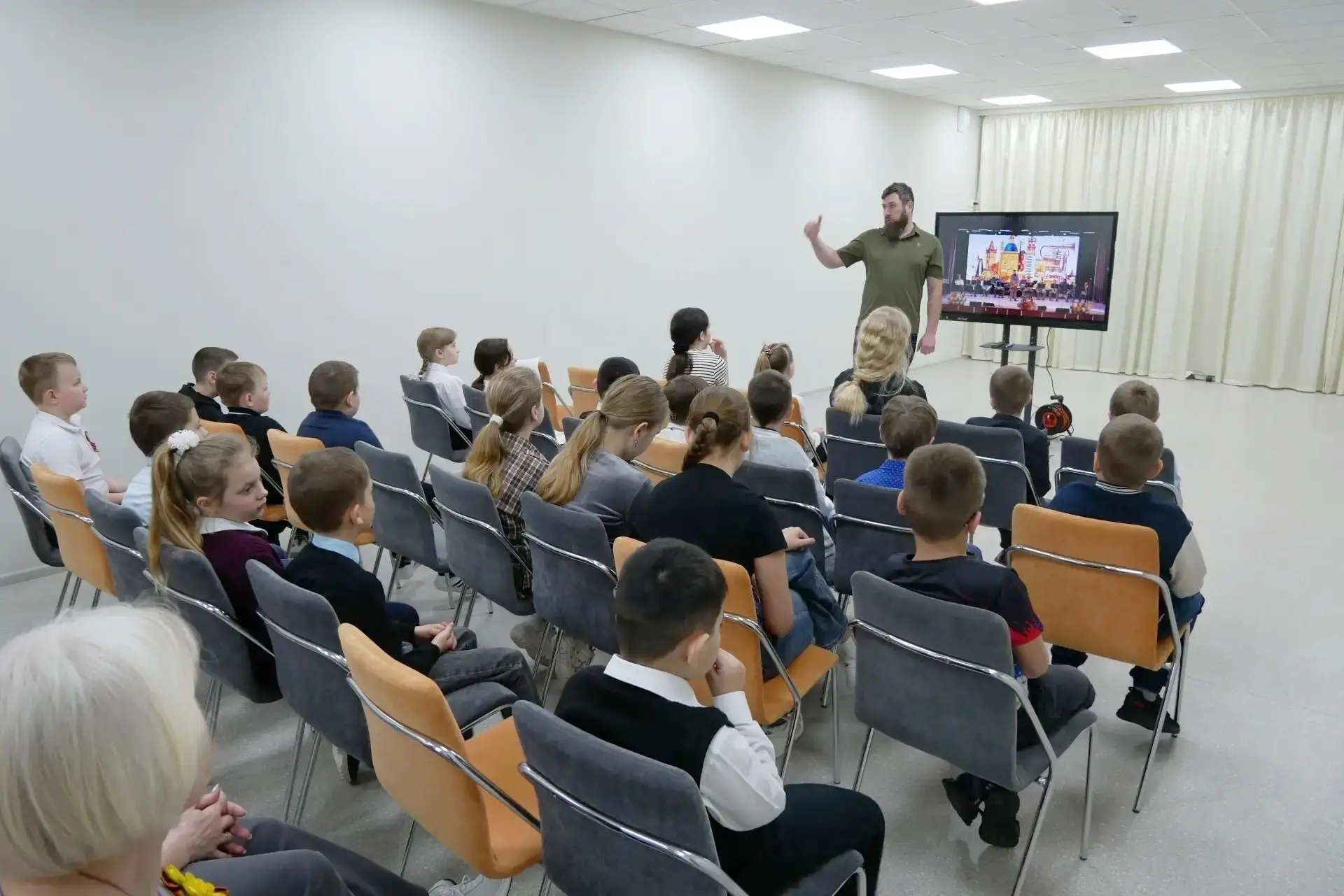 На территории нашего округа проходит месячник культуры «Культурные перемены» На территории нашего округа проходит месячник культуры «Культурные перемены»