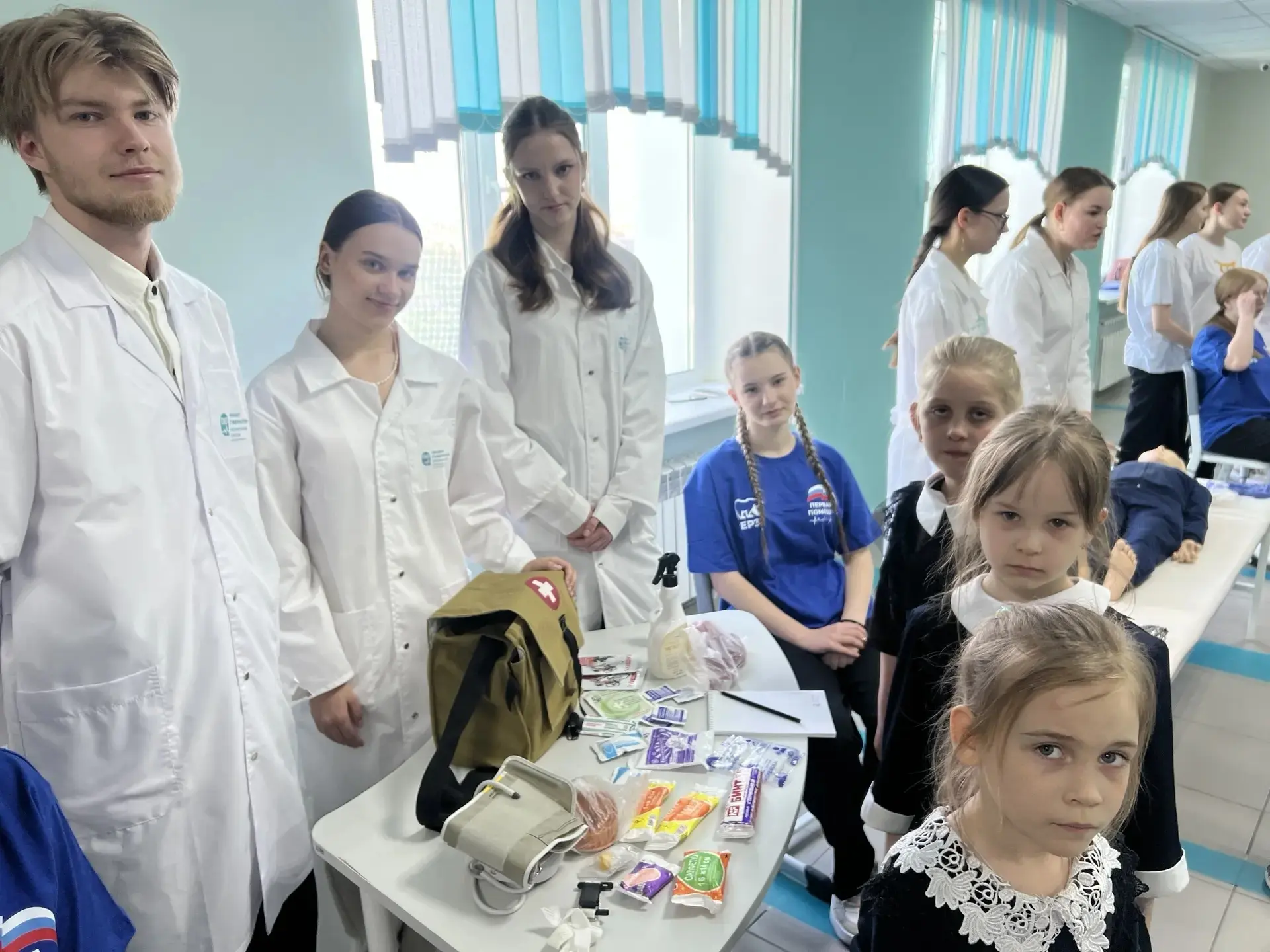 Владимир Переверзев: «Портфель первой помощи»: как школьники Бегородской области осваивают навыки спасения Владимир Переверзев: «Портфель первой помощи»: как школьники Бегородской области осваивают навыки спасения