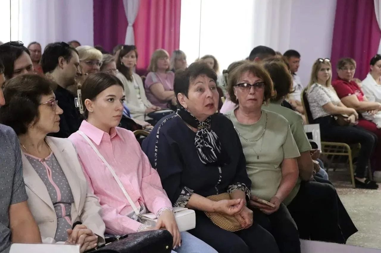 Татьяна Круглякова: Вчера завершила день встречей с жителями посёлка Северный Татьяна Круглякова: Вчера завершила день встречей с жителями посёлка Северный