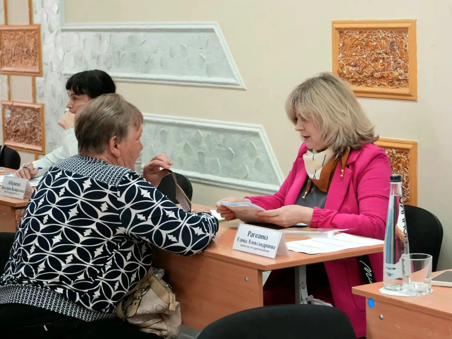 Андрей Миськов: В селе Оскольское прошёл приём граждан в рамках проекта «Правовая забота» Андрей Миськов: В селе Оскольское прошёл приём граждан в рамках проекта «Правовая забота»