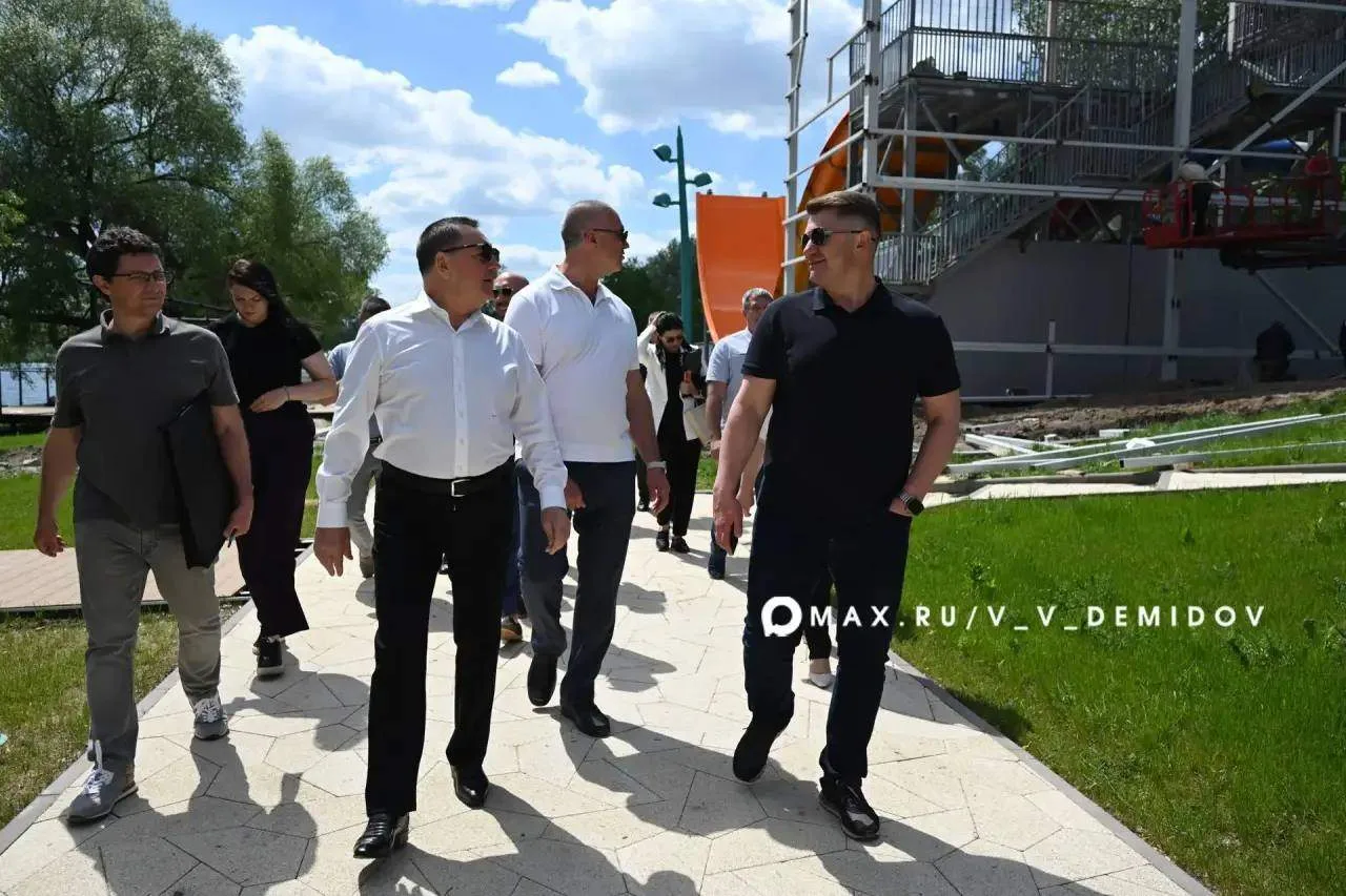 Мэр Белгорода проверил ход работ на правом берегу городского пляжа Мэр Белгорода проверил ход работ на правом берегу городского пляжа
