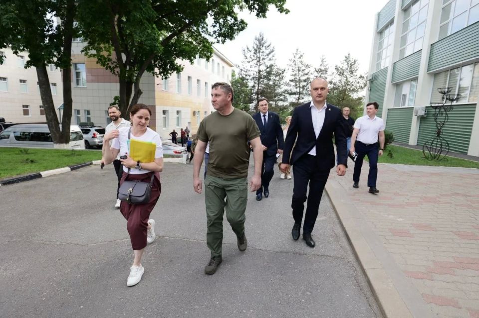Александр Шуваев проверил три объекта в Губкинском округе Александр Шуваев проверил три объекта в Губкинском округе