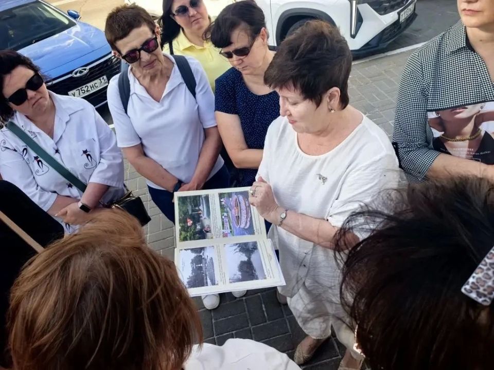 В рамках Всероссийского театрального фестиваля «Актёры России — Михаилу Щепкину» сотрудники Белгородского музея народной культуры провели две пешеходные экскурсии «От театра к театру»! В рамках Всероссийского театрального фестиваля «Актёры России — Михаилу Щепкину» сотрудники Белгородского музея народной культуры провели две пешеходные экскурсии «От театра к театру»!