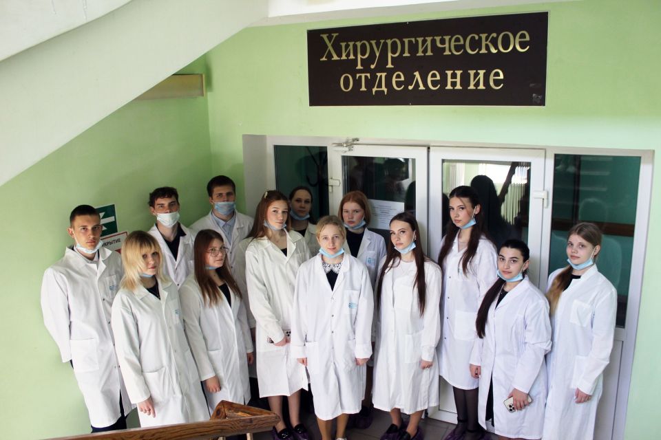 Будущие медики на практике: погружение в работу больницы Будущие медики на практике: погружение в работу больницы