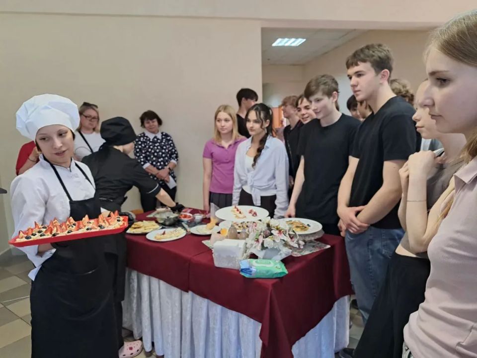 Олег Медведев: 20 мая в рамках проекта «Детский туризм» Яковлевский муниципальный округ принимал школьников из Белгородского округа Олег Медведев: 20 мая в рамках проекта «Детский туризм» Яковлевский муниципальный округ принимал школьников из Белгородского округа